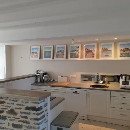 Maison De Situee A 8 Kms Du Mont St Michel *