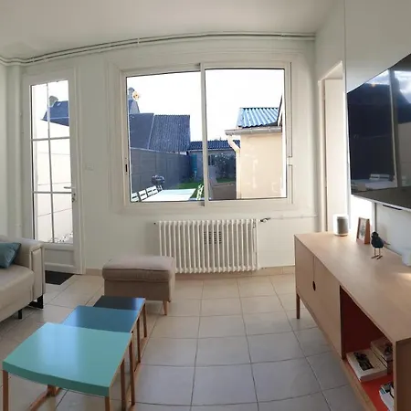 Maison De Situee A 8 Kms Du Mont St Michel Holiday home *