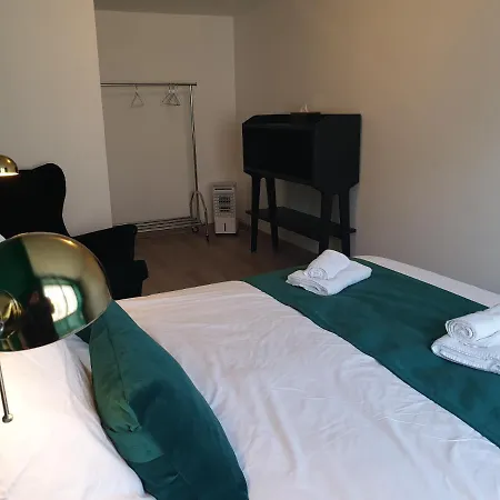 Holiday home Maison De Situee A 8 Kms Du Mont St Michel Pontorson