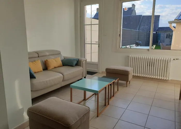 Dom wakacyjny Maison De Situee A 8 Kms Du Mont St Michel *