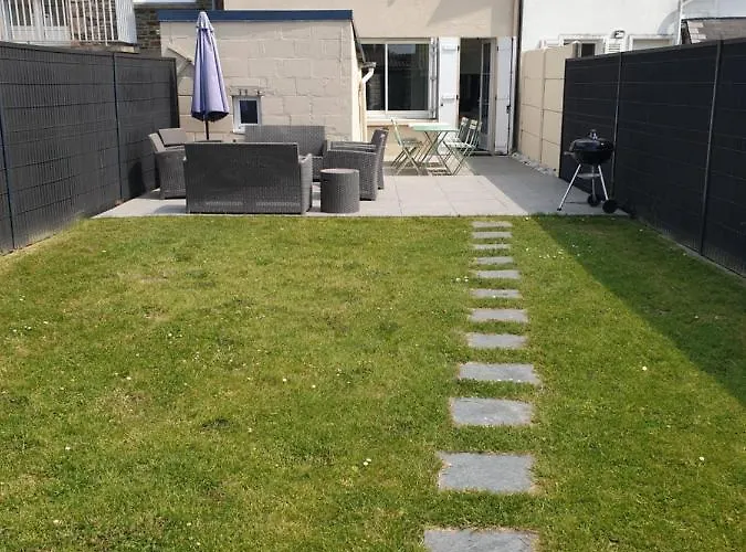 Dom wakacyjny Maison De Situee A 8 Kms Du Mont St Michel